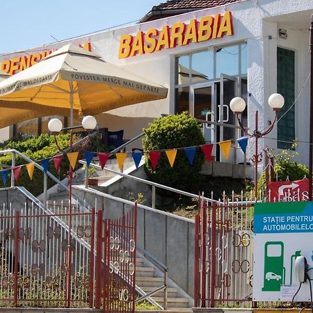 Pensiunea Basarabia Onesti Exterior foto